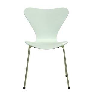 Serie 7 Chair 7:14 AM Colour Edition