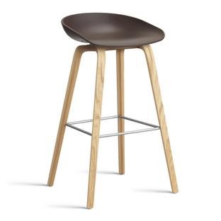 About A Stool AAS 32, Bar version: seat height 74 cm, Lacquered oak, Raisin 2.0