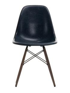 Eames Fiberglass Chair DSW, Eames navy blue, Dark maple